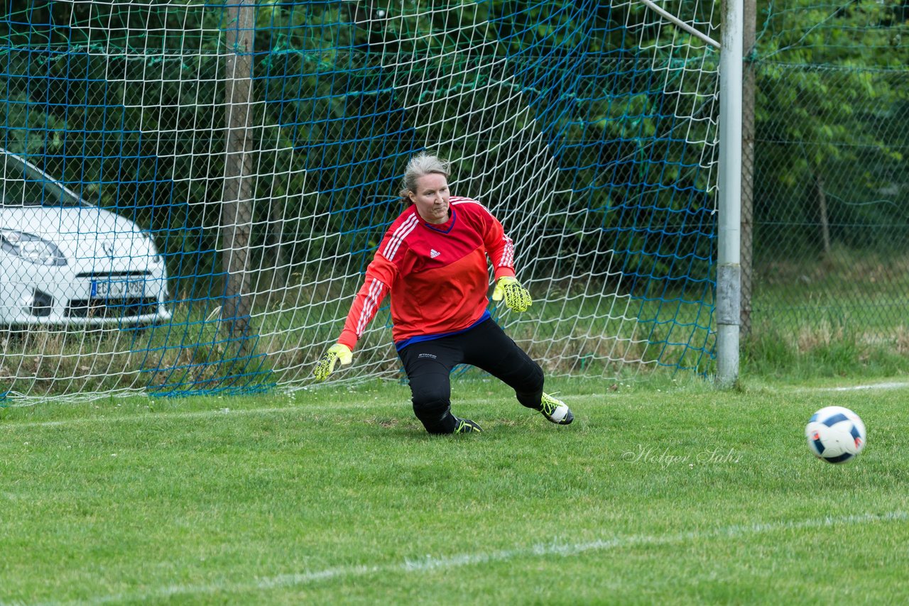 Bild 219 - Aufstiegsspiel SG Borgstedt/Brekendorf - SV Wahlstedt : Ergebnis: 1:4